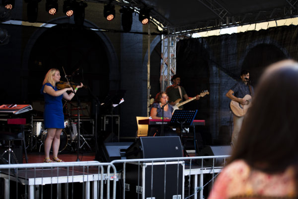 V rámci Letní filmové školy v Uherském Hradišti se 7.srpna konal koncert kapely Evamore.